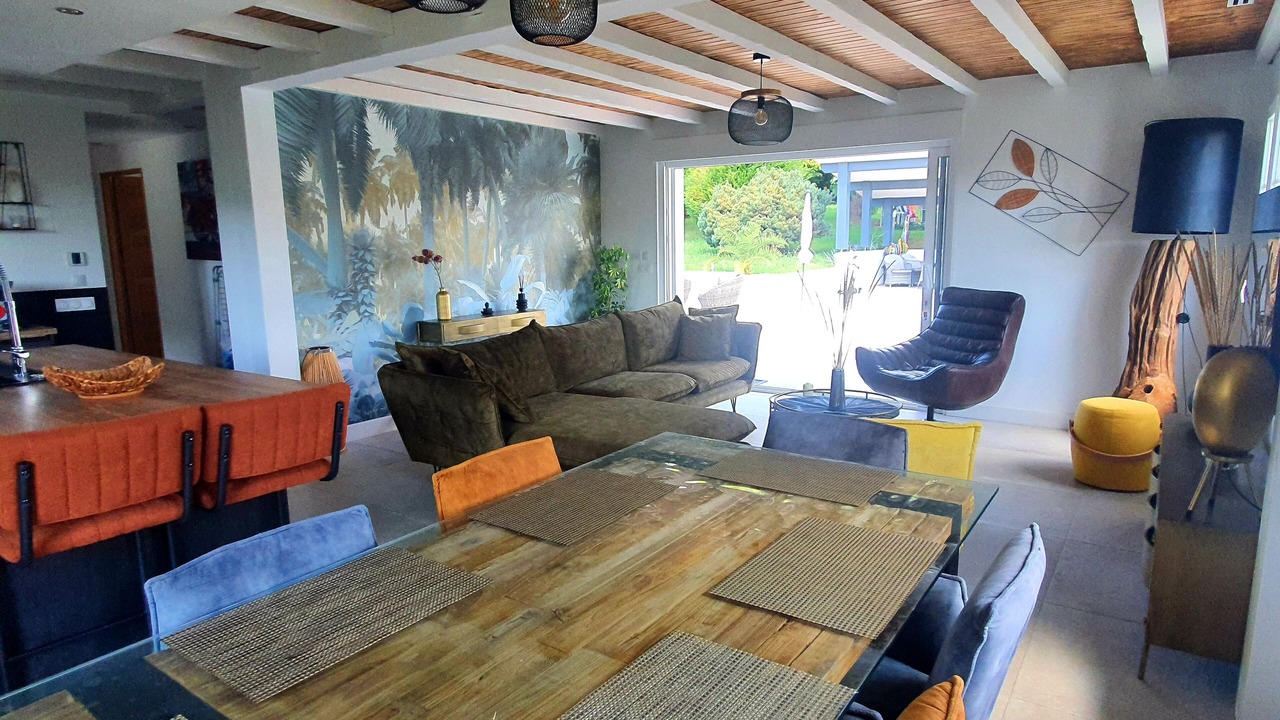 Photo of Others in Armendarits