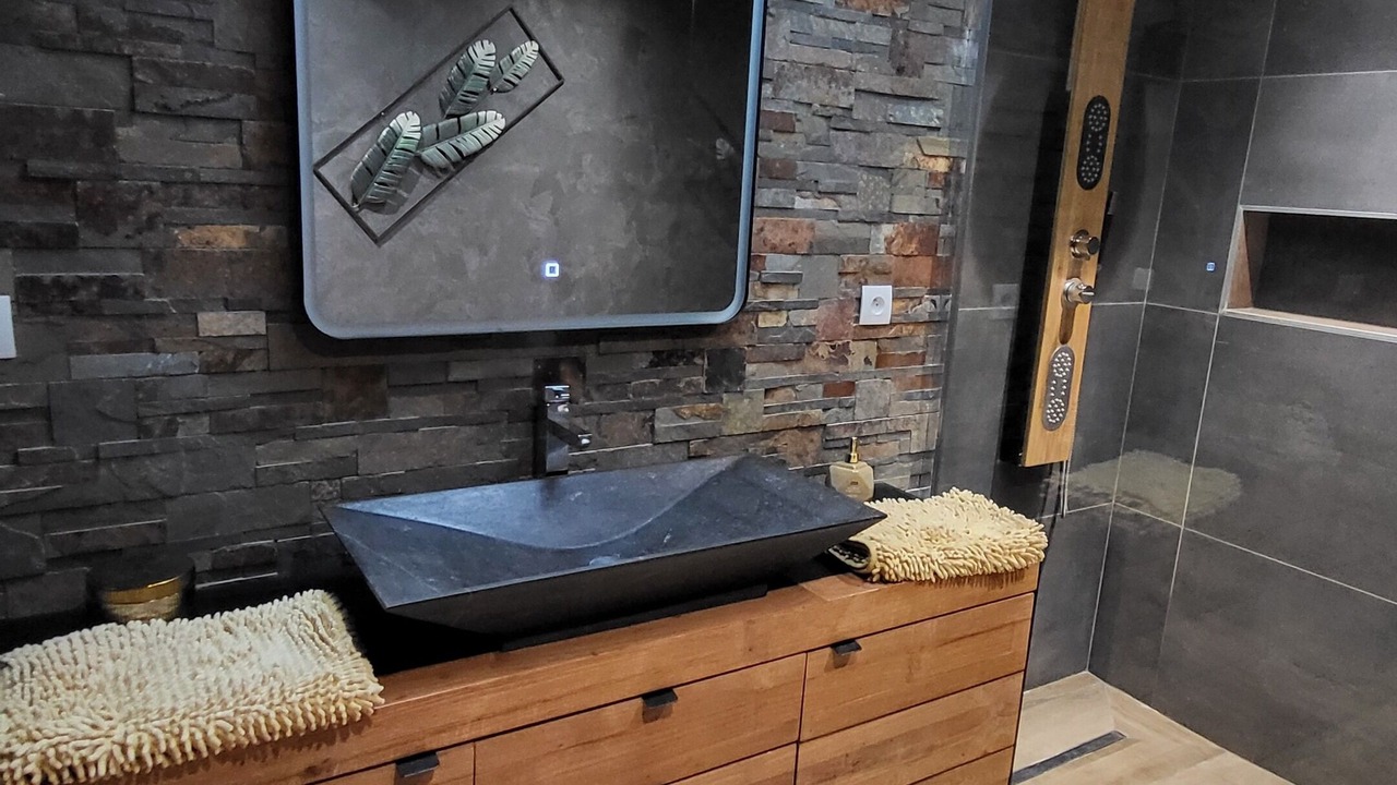 Photo of Bathroom in Armendarits