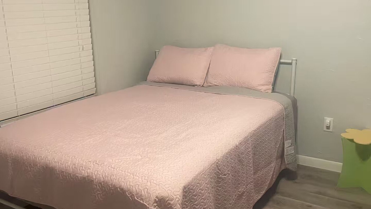 Photo of Bedroom in Elmo