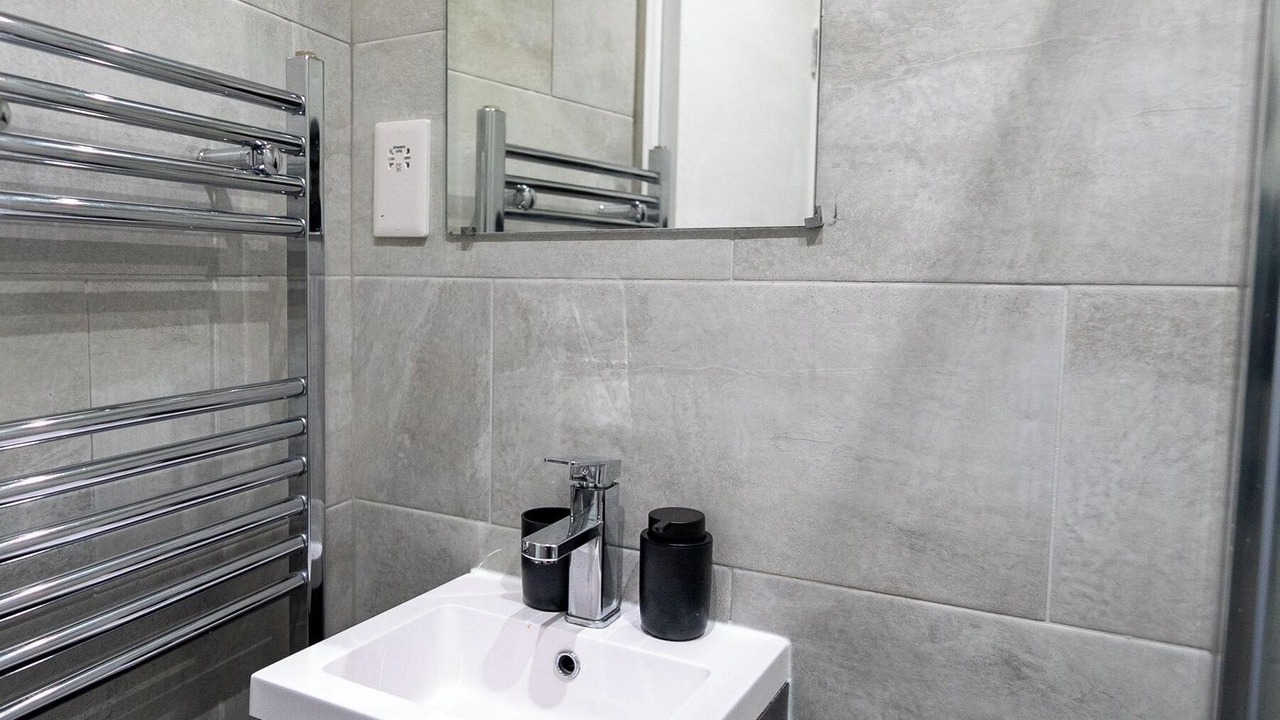 Photo of Others in Wallington