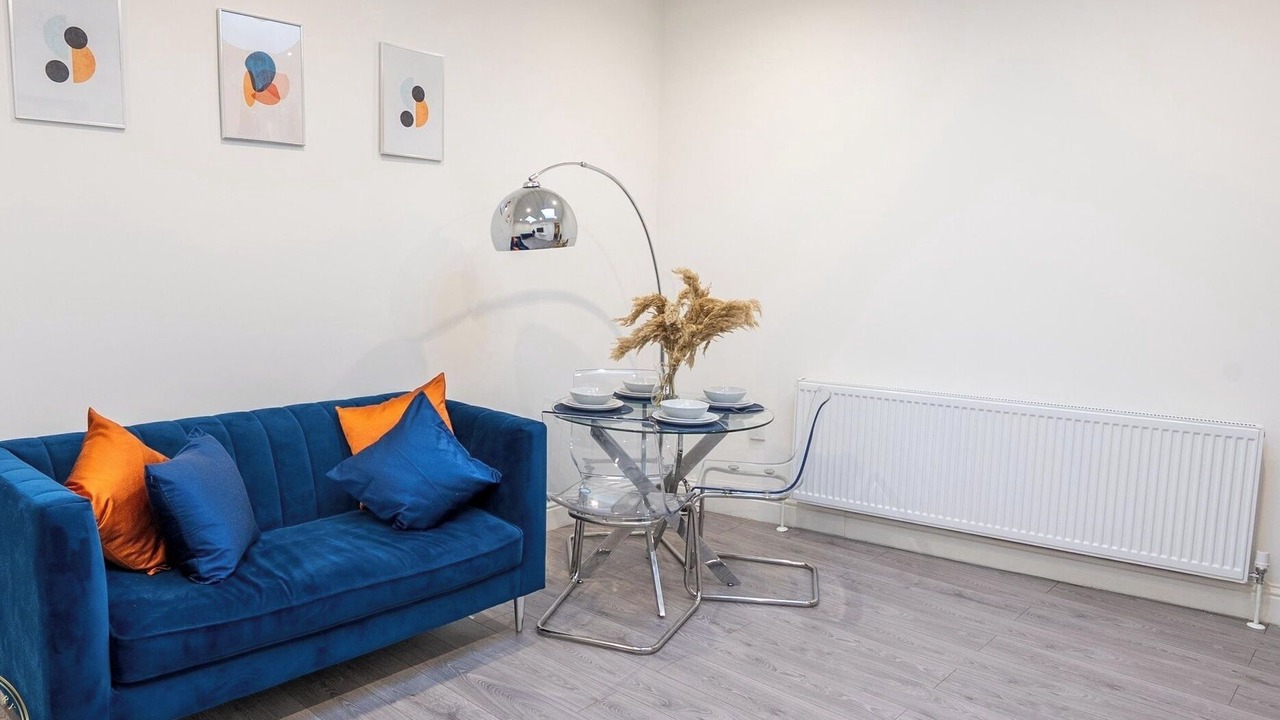 Photo of Others in Wallington