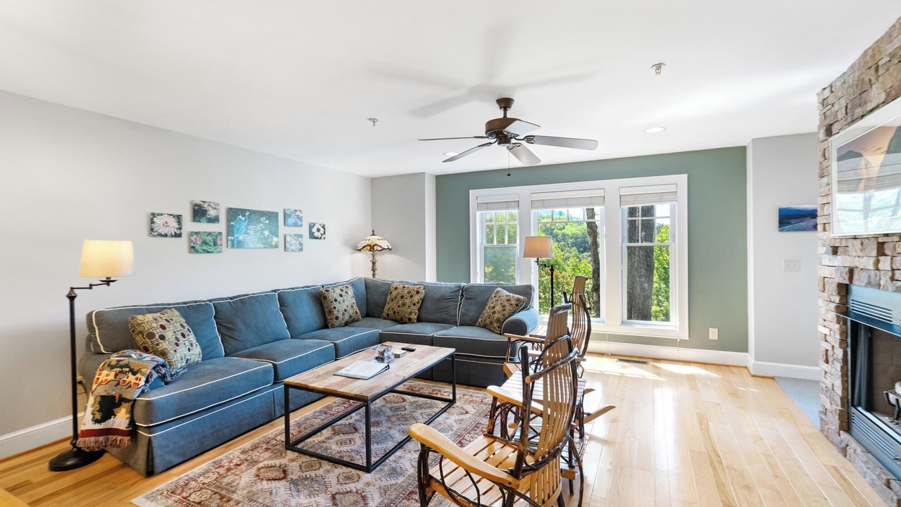 Photo of Livingroom in Foscoe
