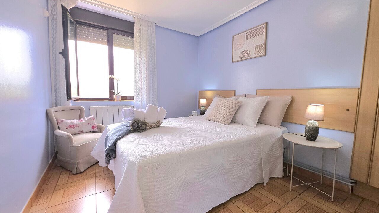 Photo of Bedroom in Entrambasaguas