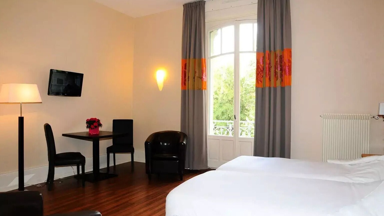 Photo of Bedroom in Luxeuil-les-Bains