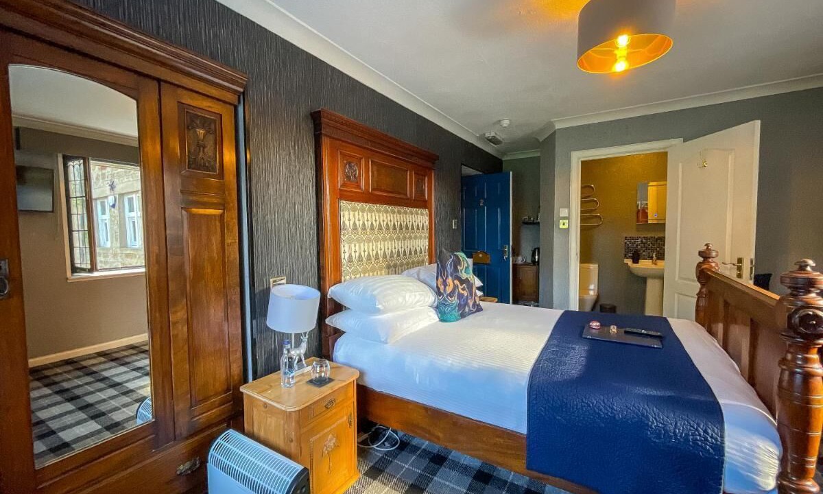 Photo of Bedroom in Forres