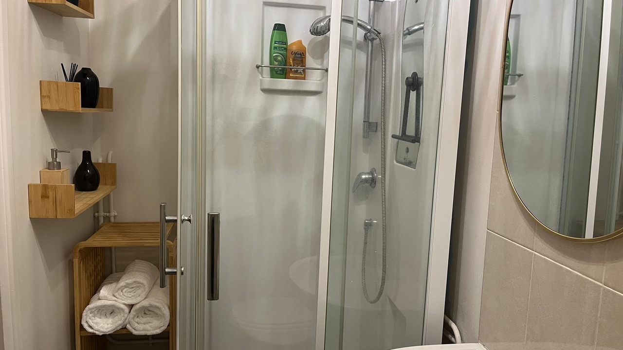 Photo of Bathroom in Downtown Le Havre