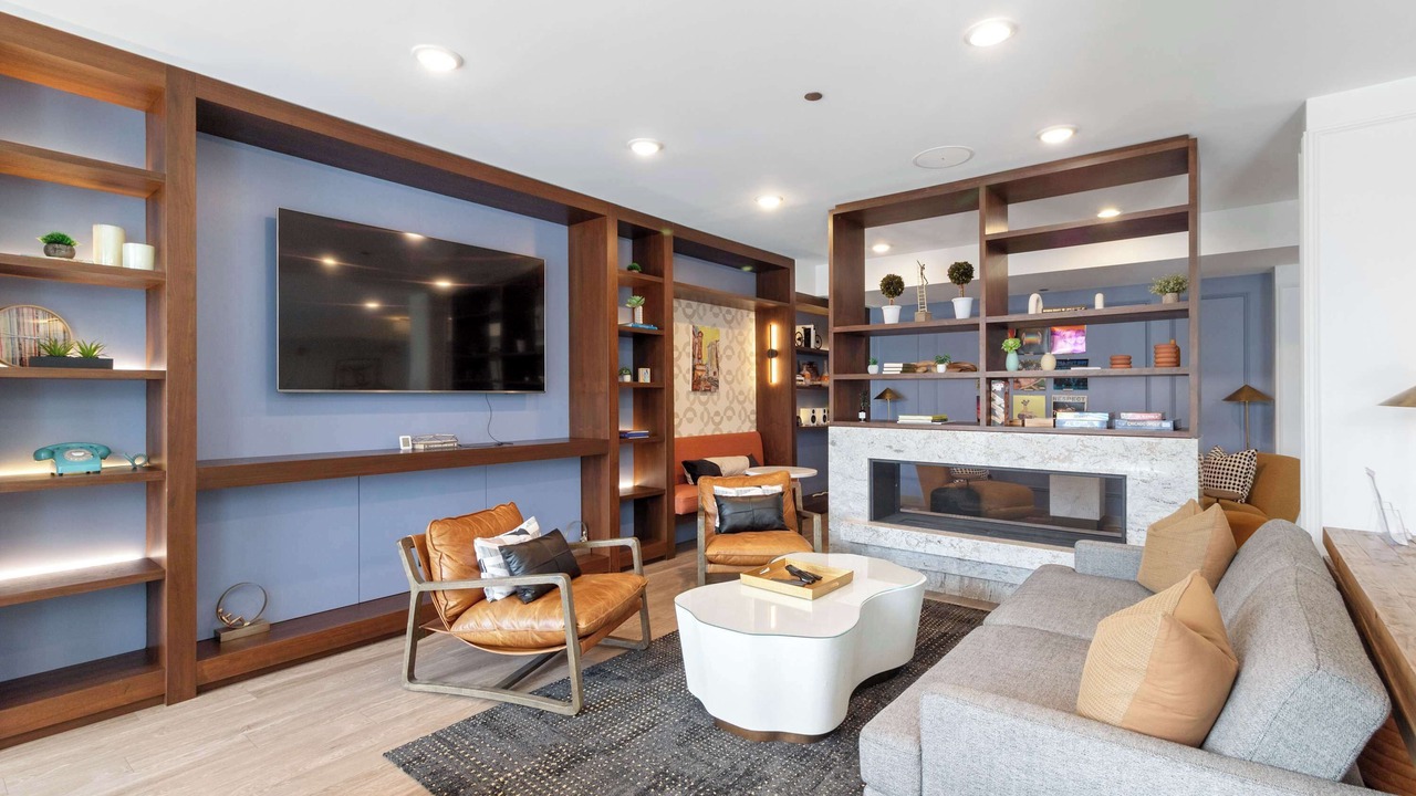 Photo of Livingroom in Palmer Square