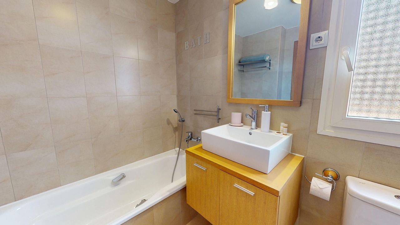 Photo of Bathroom in Jeronimo y Avileses y Balsicas de Arriba