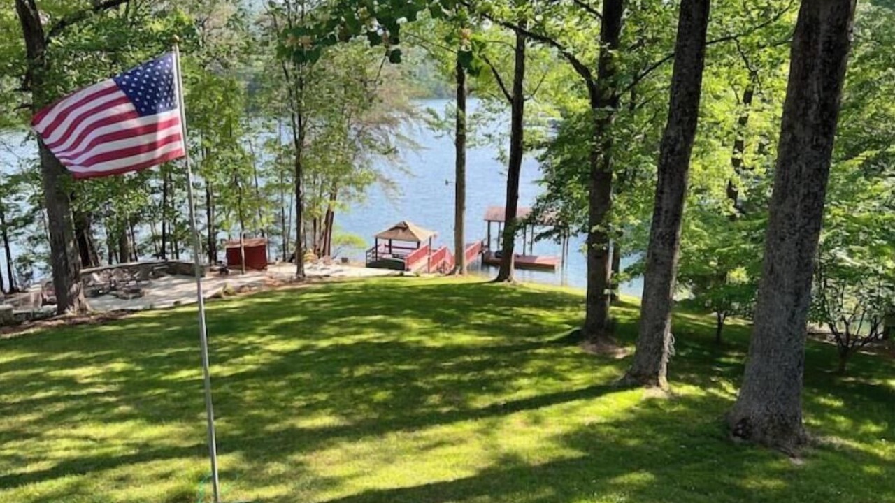 Photo of Outdoor in Huddleston