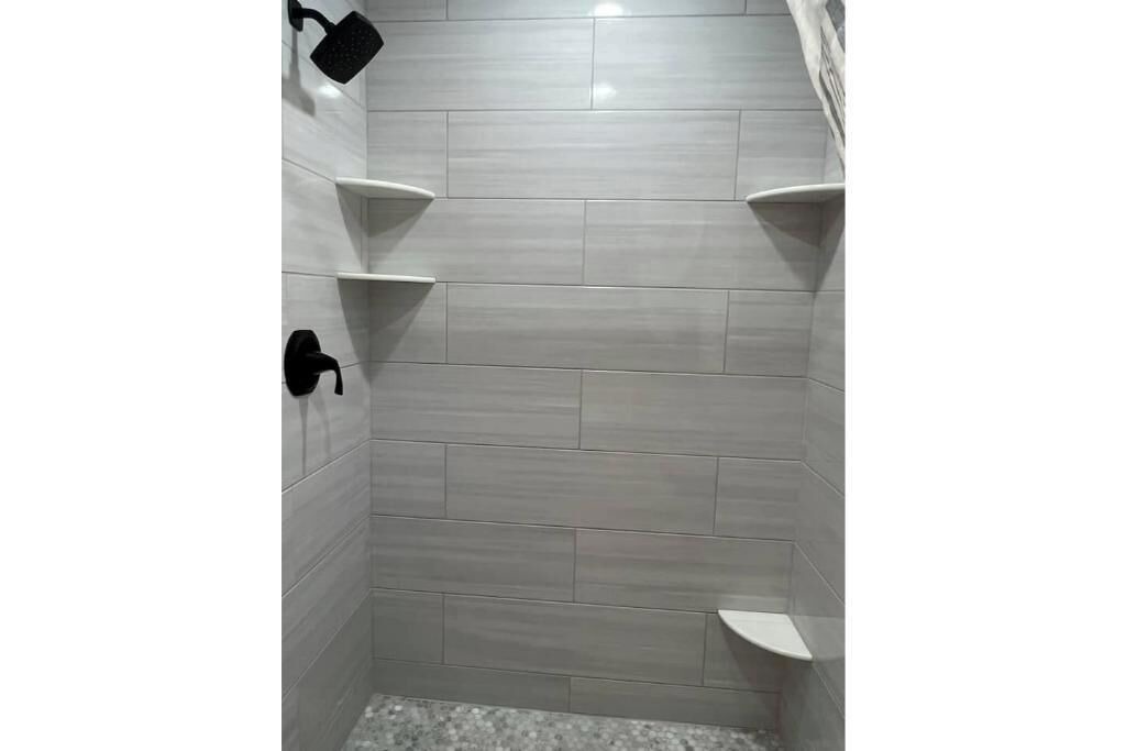 Photo of Bathroom in Huddleston