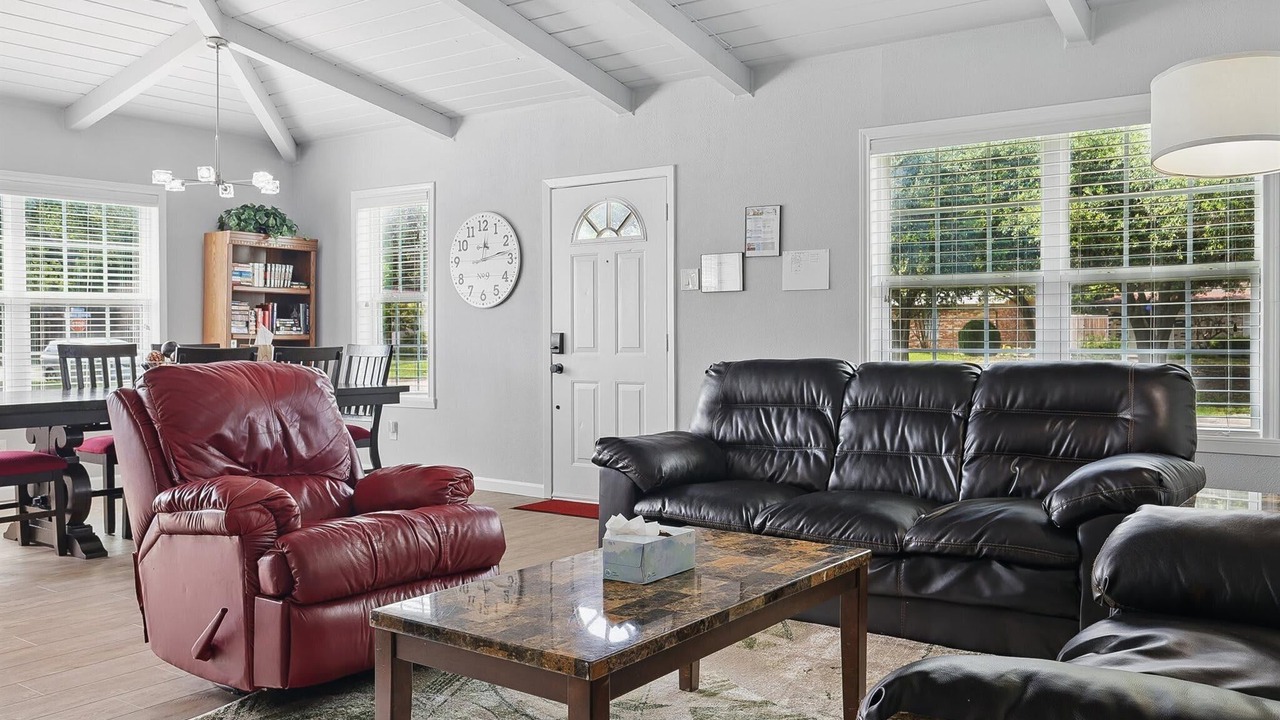 Photo of Livingroom in Richardson