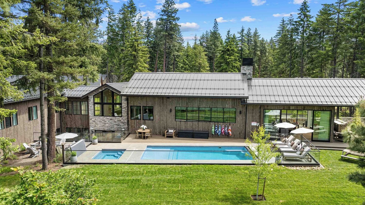 Photo of Outdoor in Roslyn