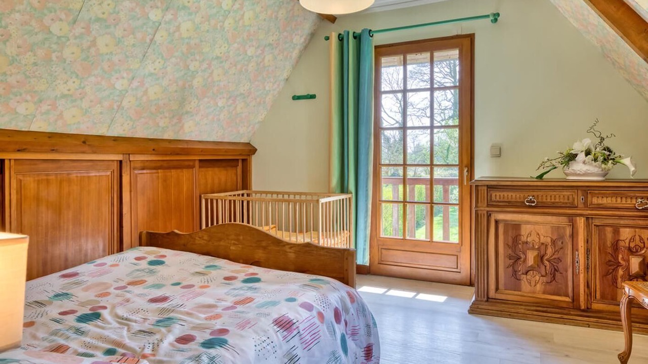 Photo of Bedroom in Saint-Etienne-l'Allier