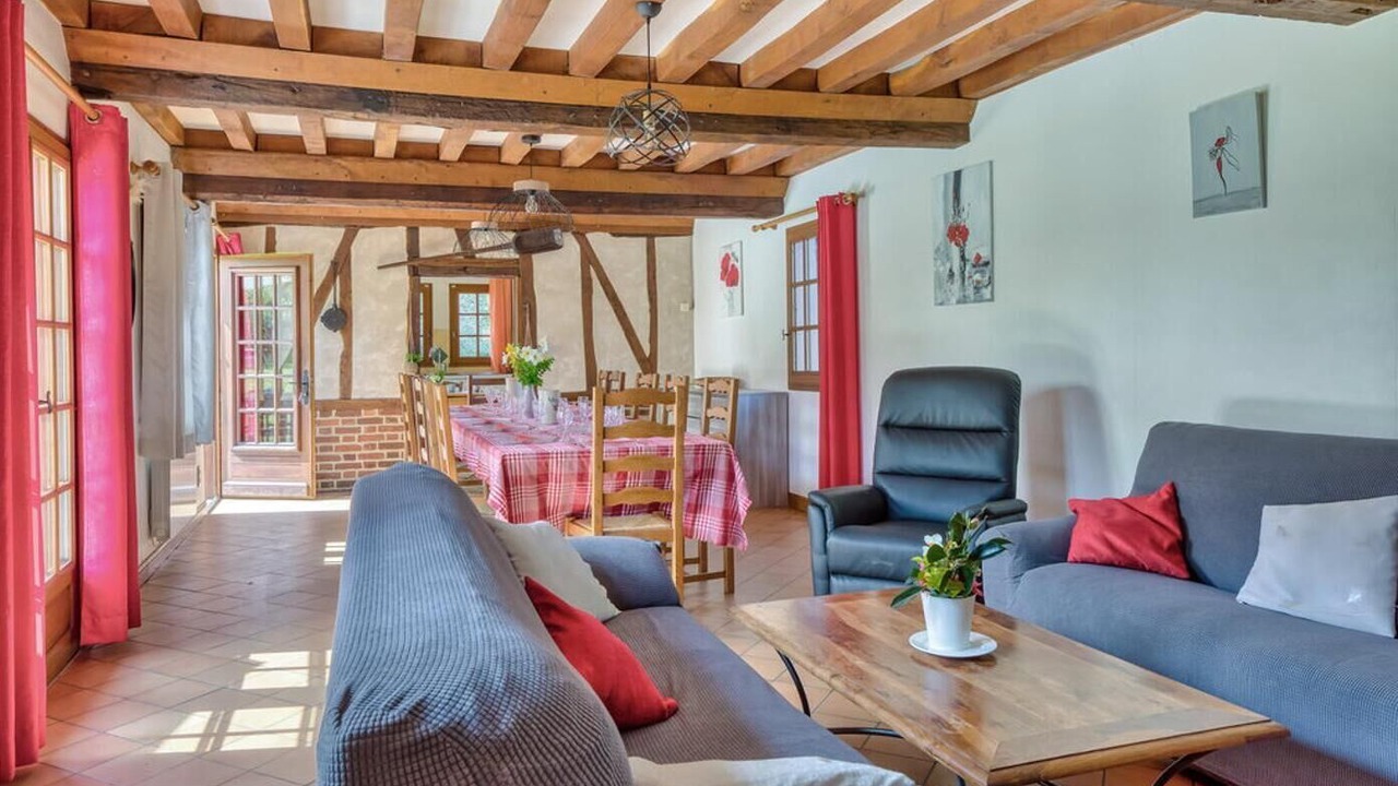 Photo of Livingroom in Saint-Etienne-l'Allier