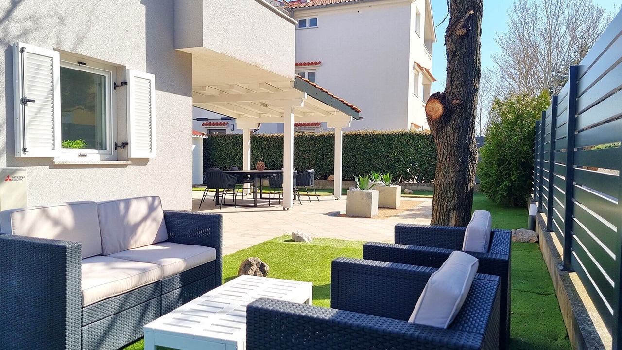 Photo of Outdoor in Jurandvor