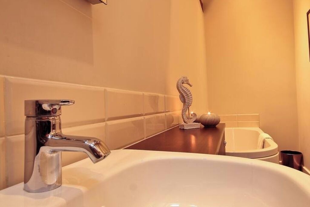 Photo of Bathroom in Felmingham