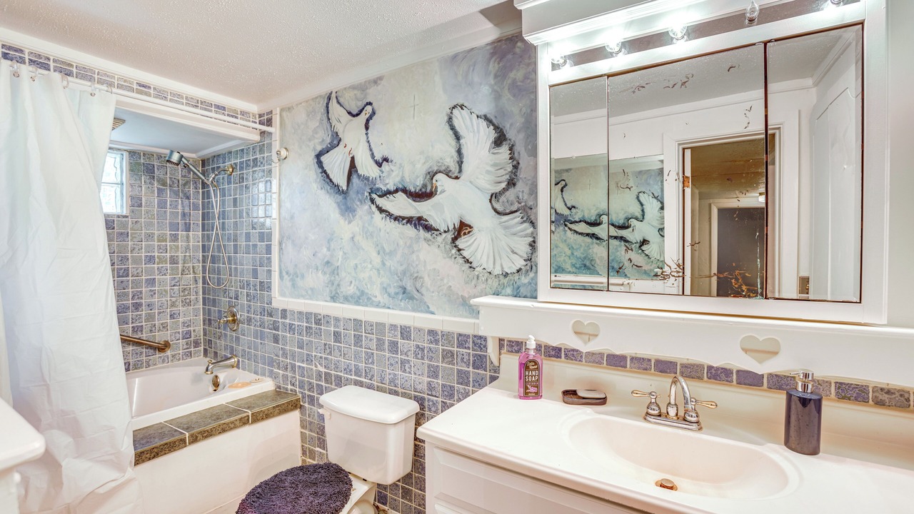 Photo of Bathroom in Baldwin