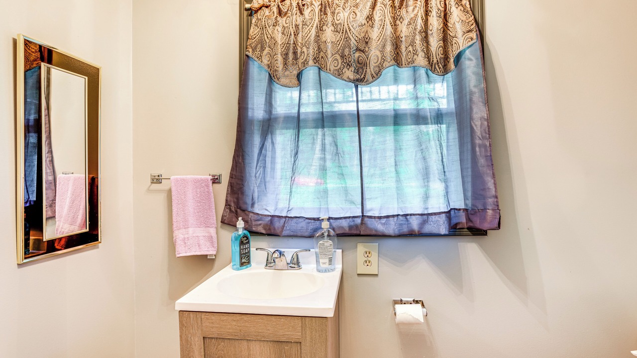 Photo of Bathroom in Baldwin