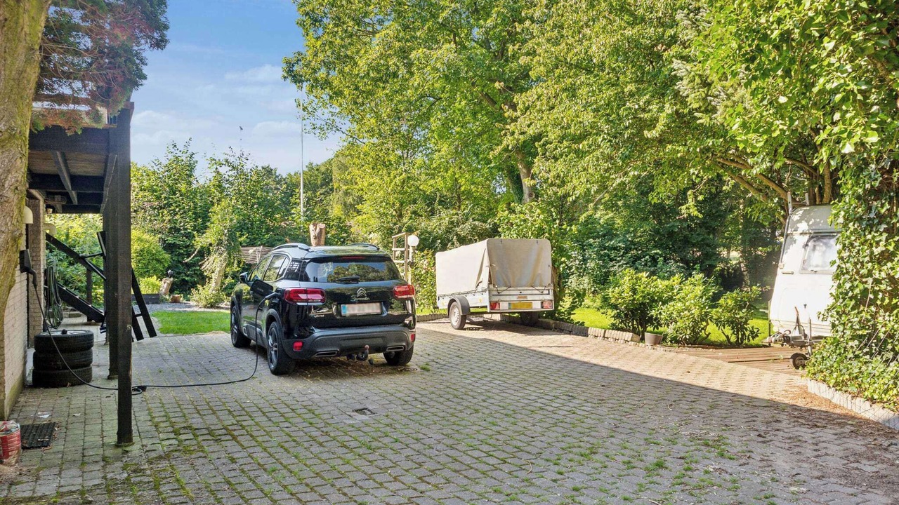 Photo of Others in Gram