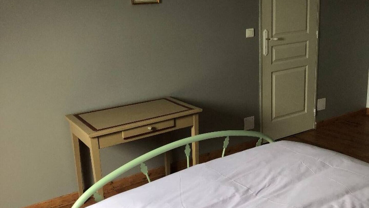 Photo of Bedroom in Montfort-le-Gesnois