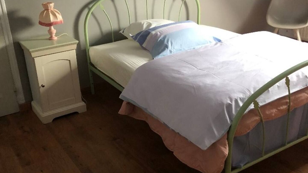 Photo of Bedroom in Montfort-le-Gesnois