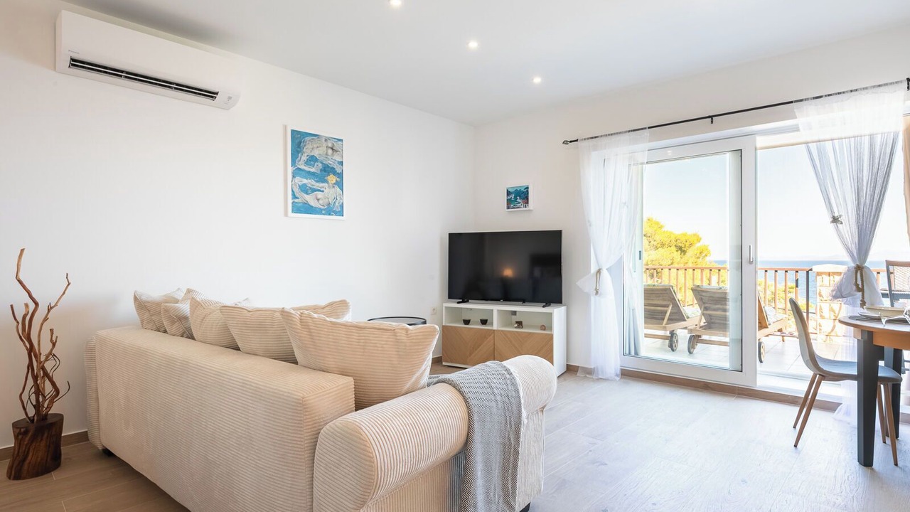 Photo of Livingroom in Potirna