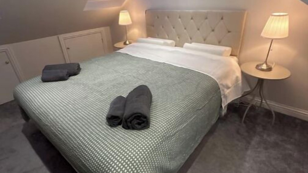 Photo of Bedroom in St. Margarets and North Twickenham