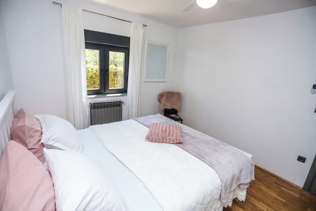 Photo of Bedroom in Gulici