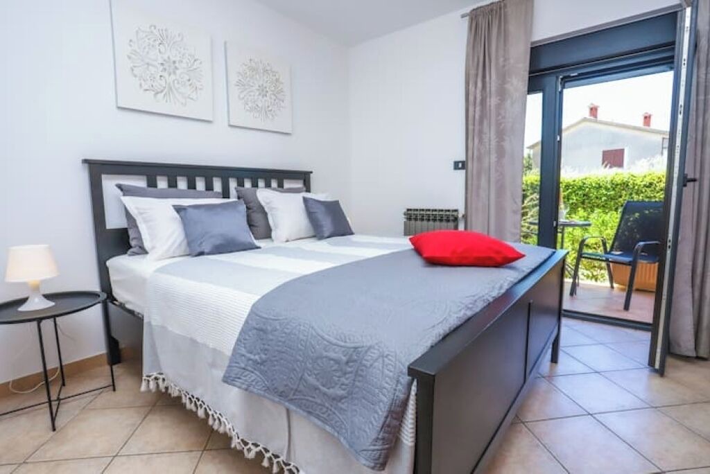 Photo of Bedroom in Gulici