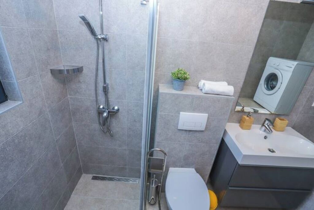 Photo of Bathroom in Gulici
