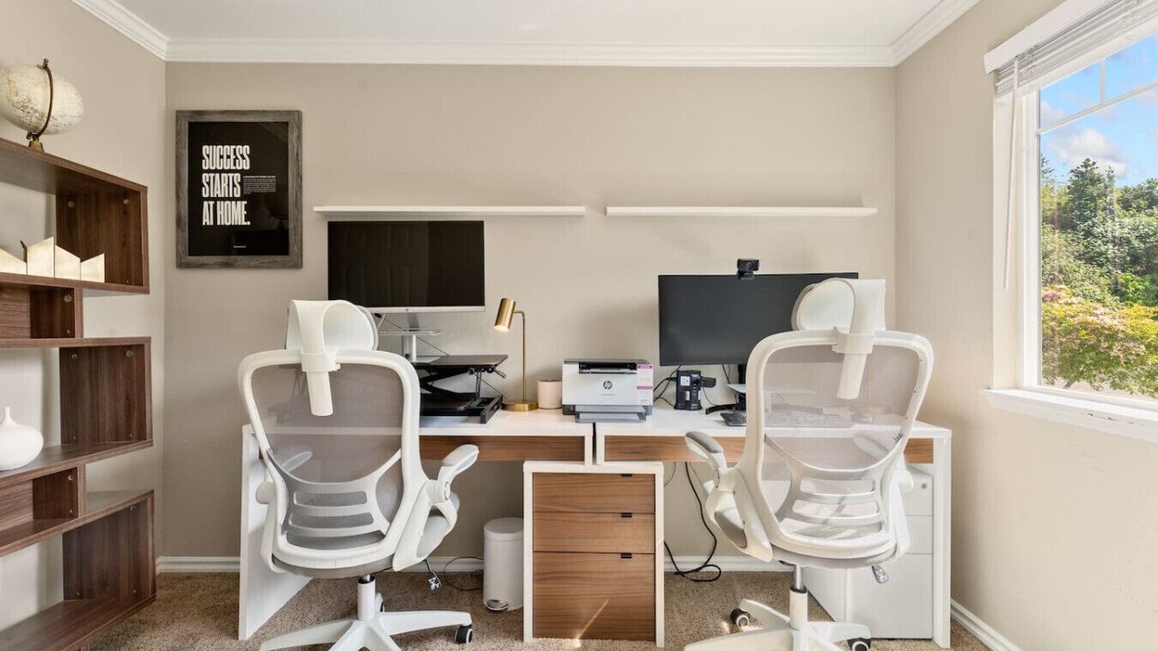 Photo of Others in Inglewood-Finn Hill