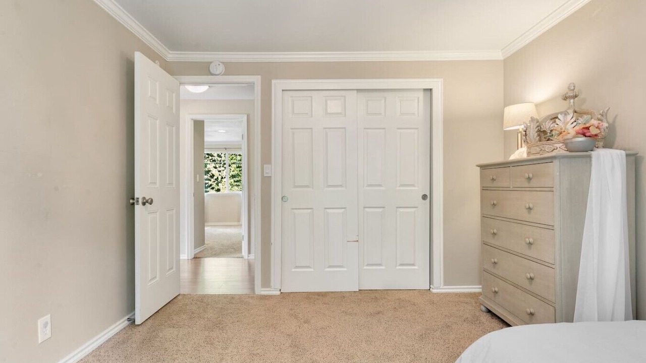 Photo of Bedroom in Inglewood-Finn Hill