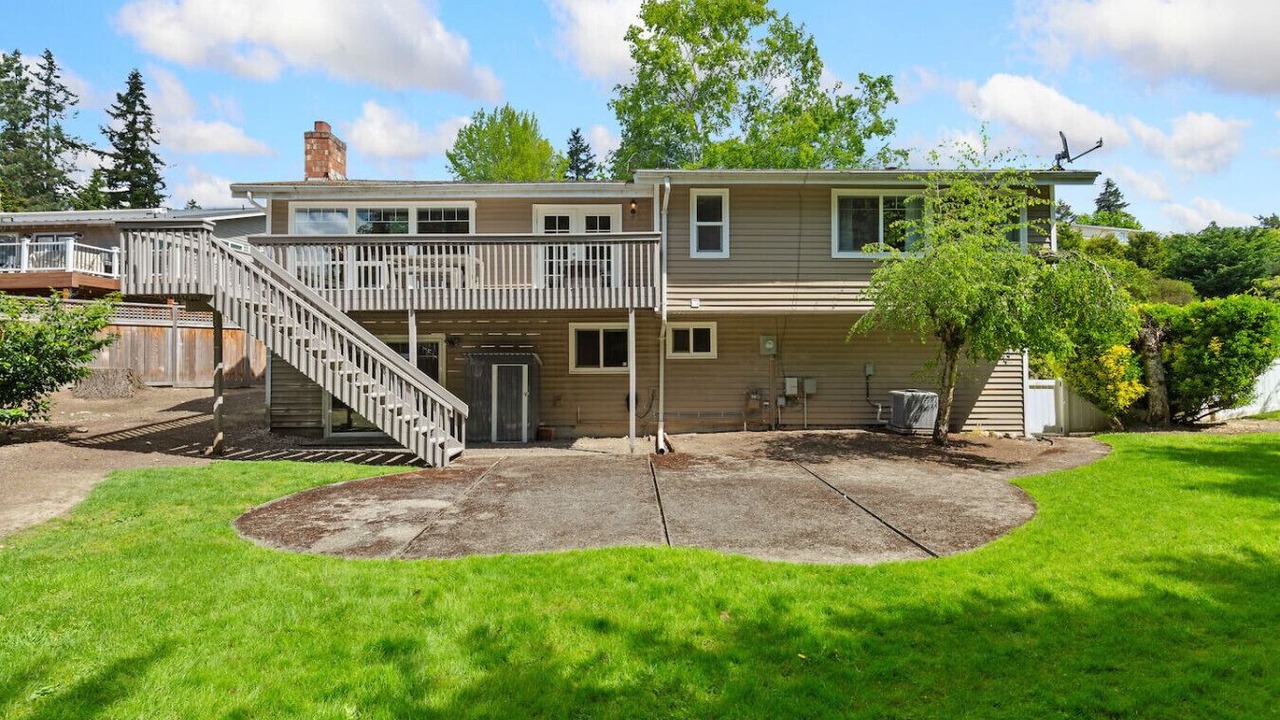 Photo of Outdoor in Inglewood-Finn Hill