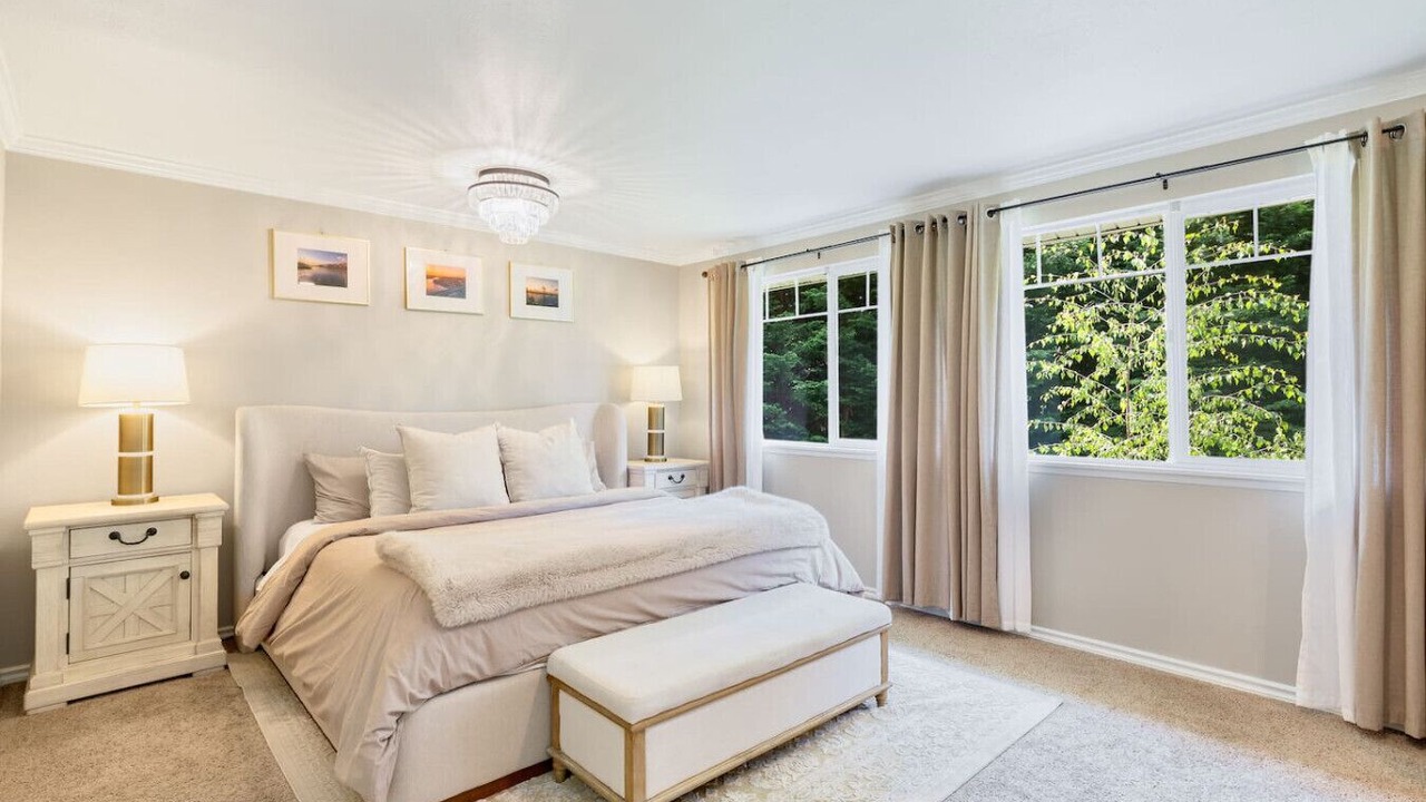 Photo of Bedroom in Inglewood-Finn Hill