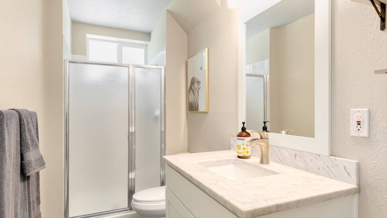 Photo of Bathroom in Inglewood-Finn Hill