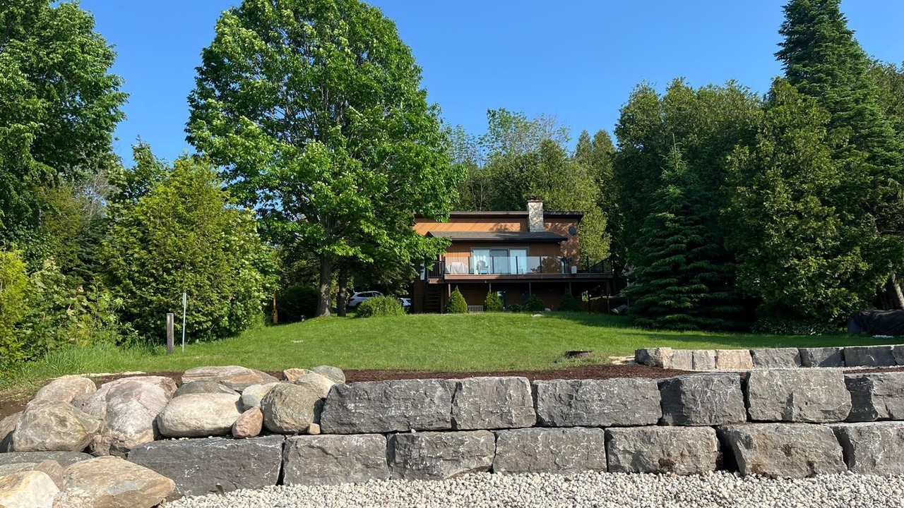 Photo of Outdoor in Colpoys Bay