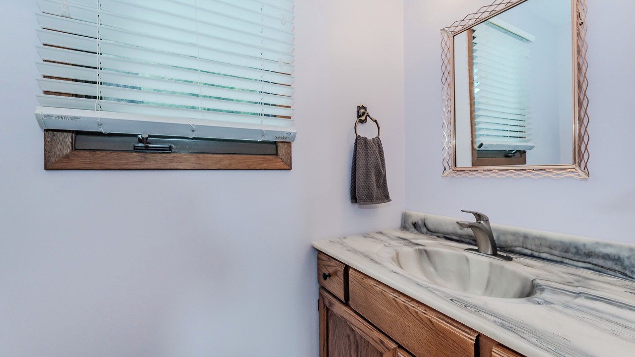 Photo of Bathroom in Colpoys Bay