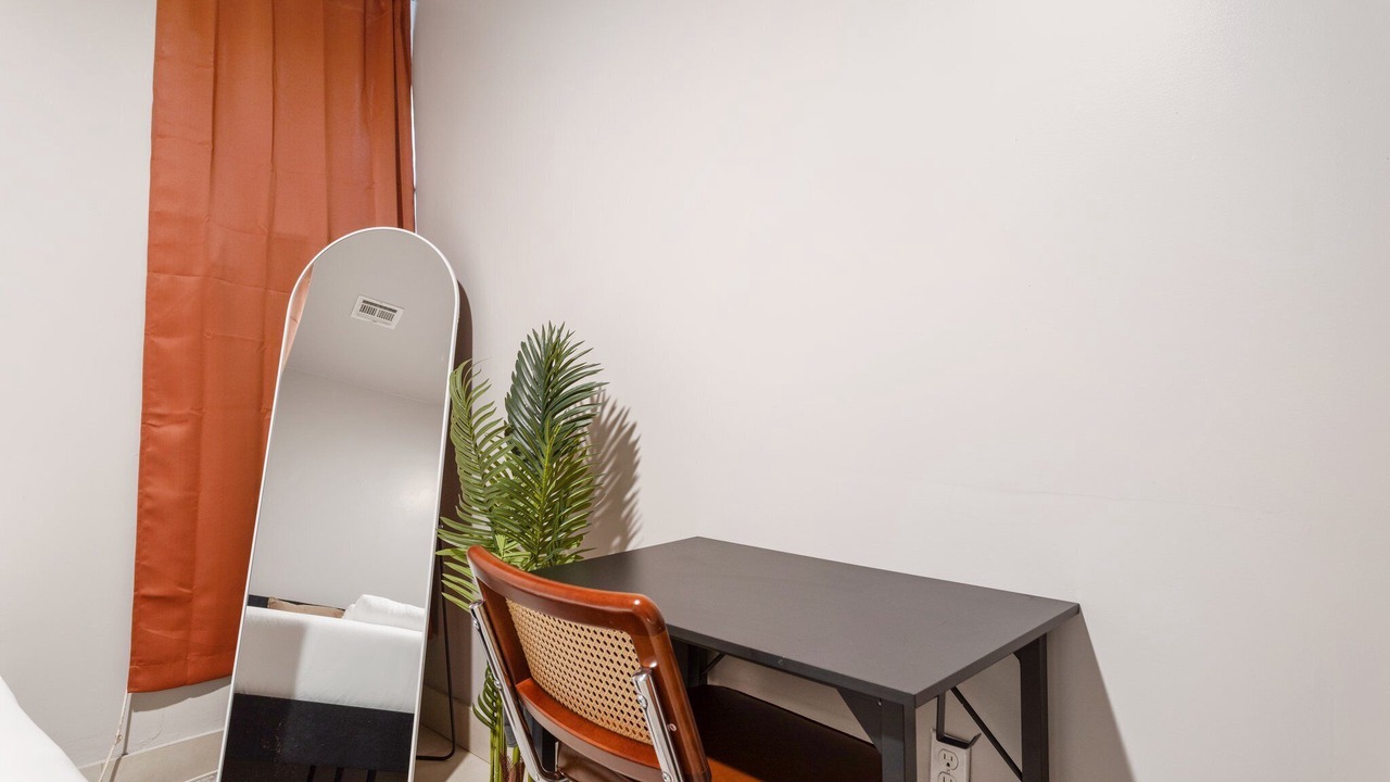 Photo of Others in Williamsburg