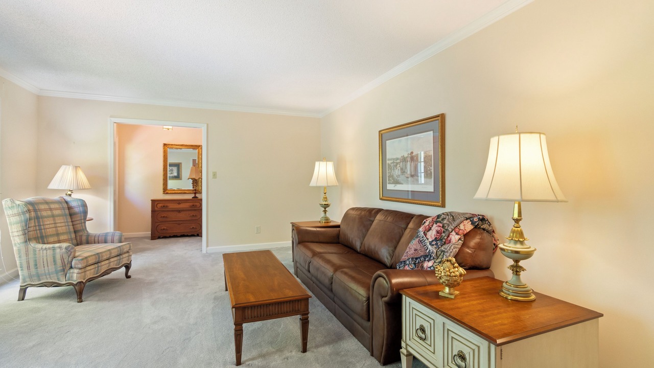 Photo of Livingroom in McMinn County