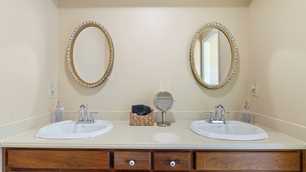 Photo of Bathroom in McMinn County