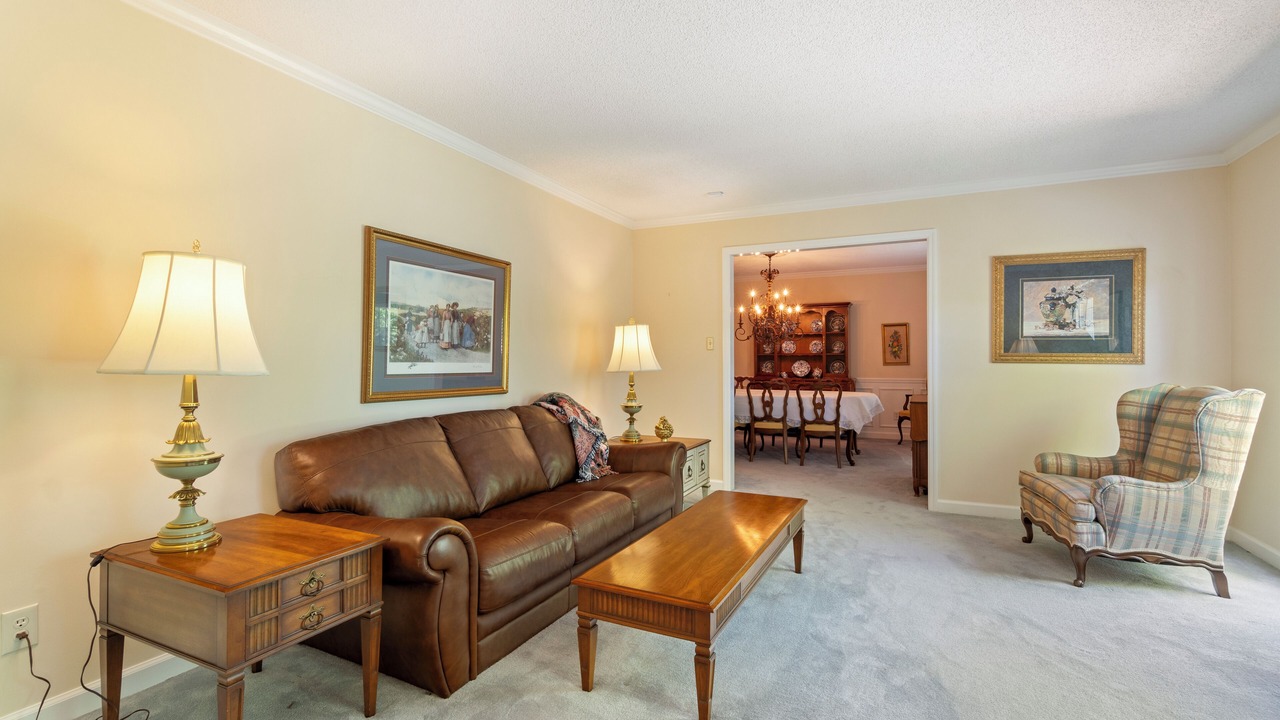 Photo of Livingroom in McMinn County