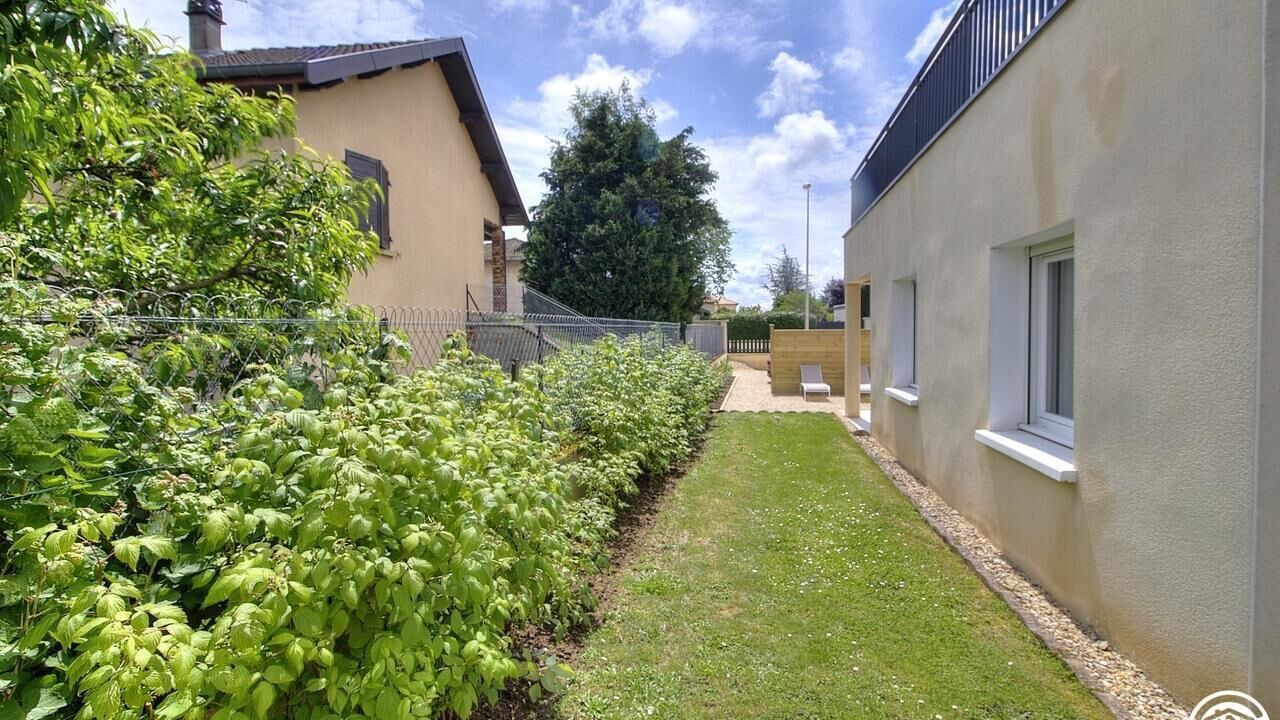 Photo of Outdoor in Saint-Denis-les-Bourg