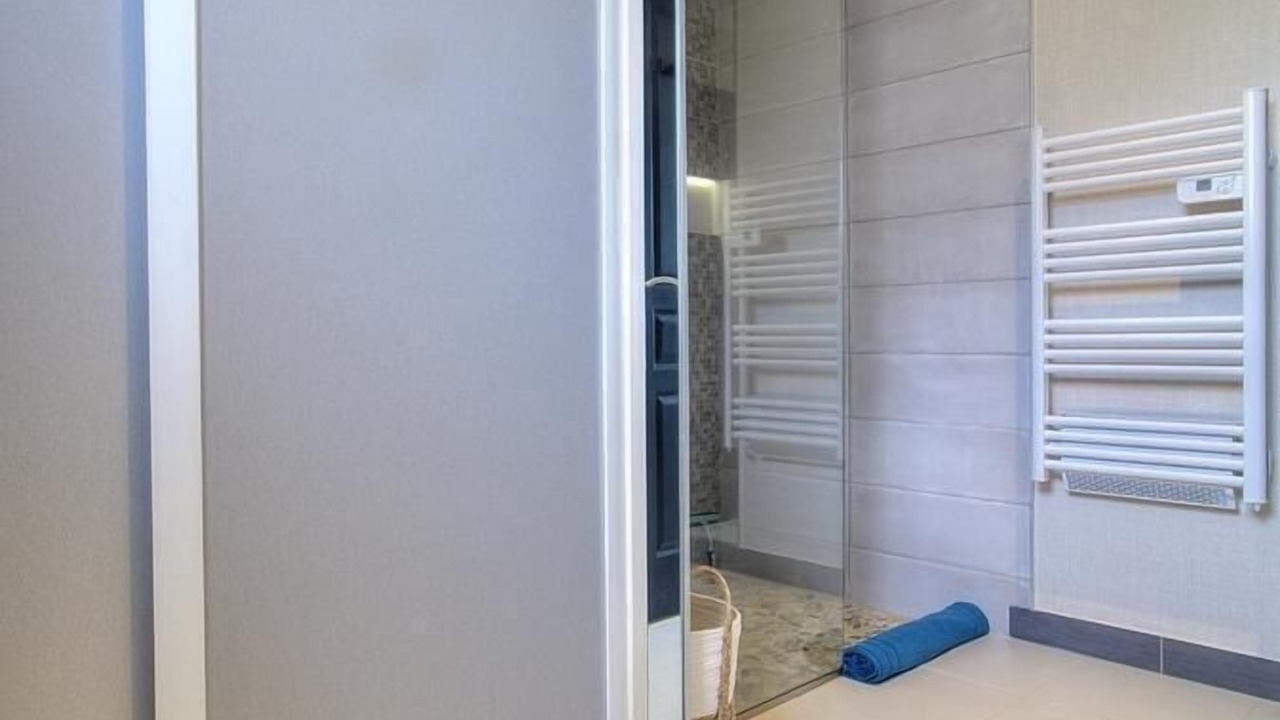 Photo of Others in Saint-Denis-les-Bourg