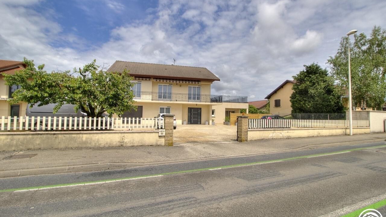 Photo of Outdoor in Saint-Denis-les-Bourg