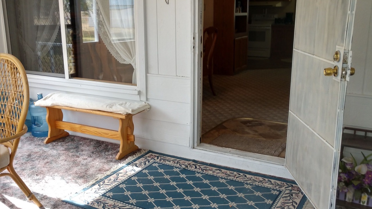 Photo of Patio Balcony in Chiloquin