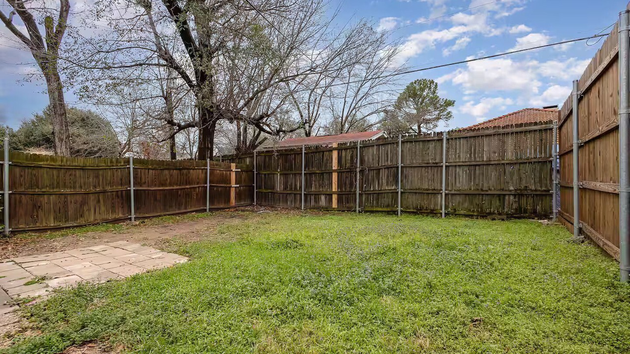 Photo of Outdoor in West Arlington