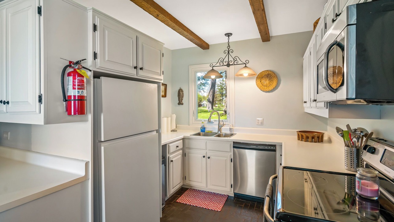 Photo of Kitchen in Fort Erie