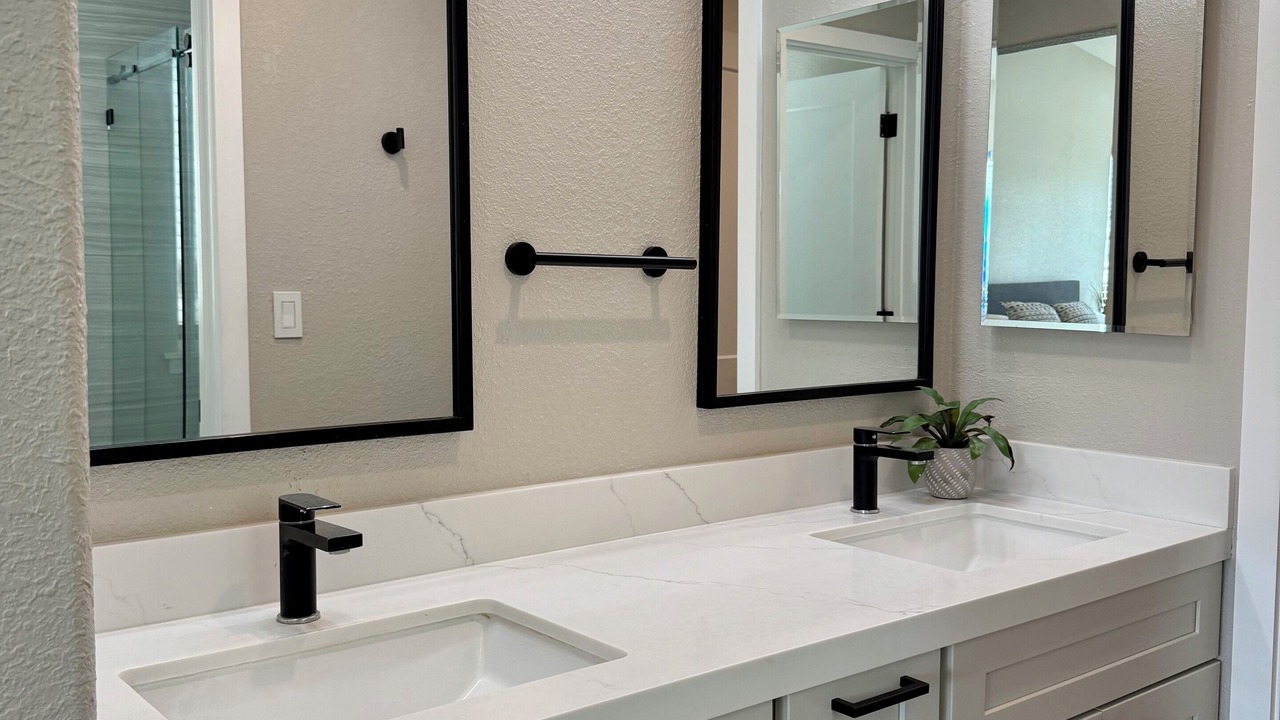 Photo of Bathroom in Discovery Bay