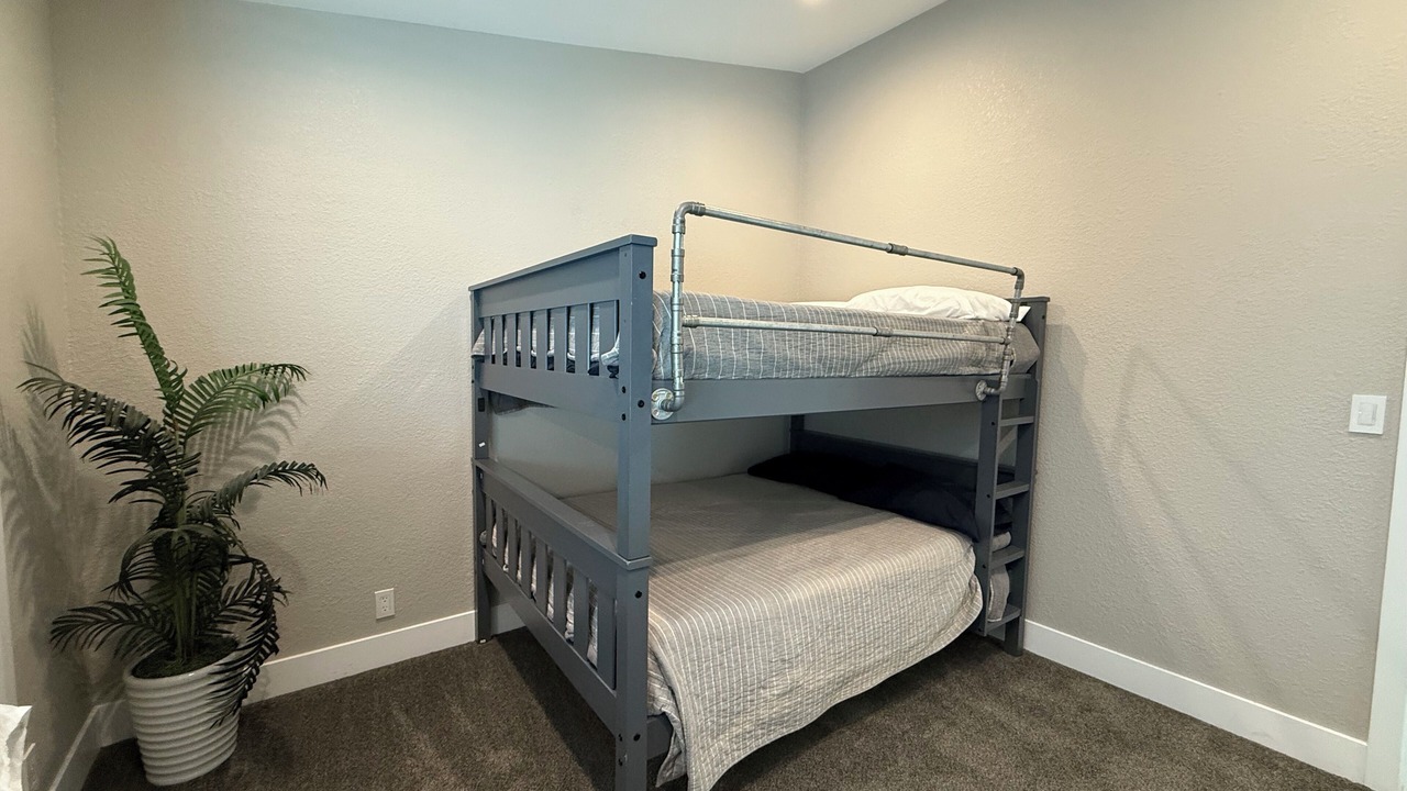 Photo of Bedroom in Discovery Bay