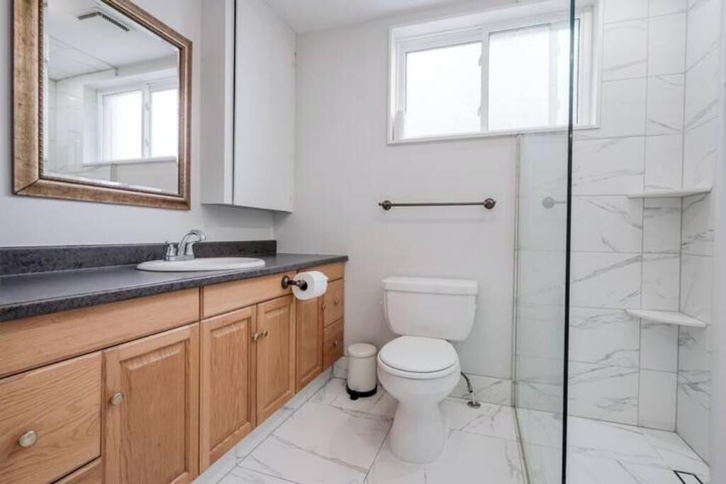 Photo of Bathroom in Deseronto